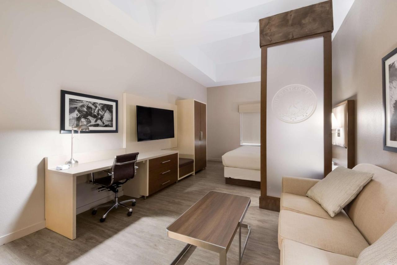 Best Western Bandera Suites & Saloon المظهر الخارجي الصورة